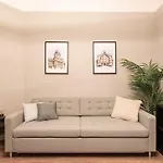 Premium 1 Bedroom Apartment On Maria St