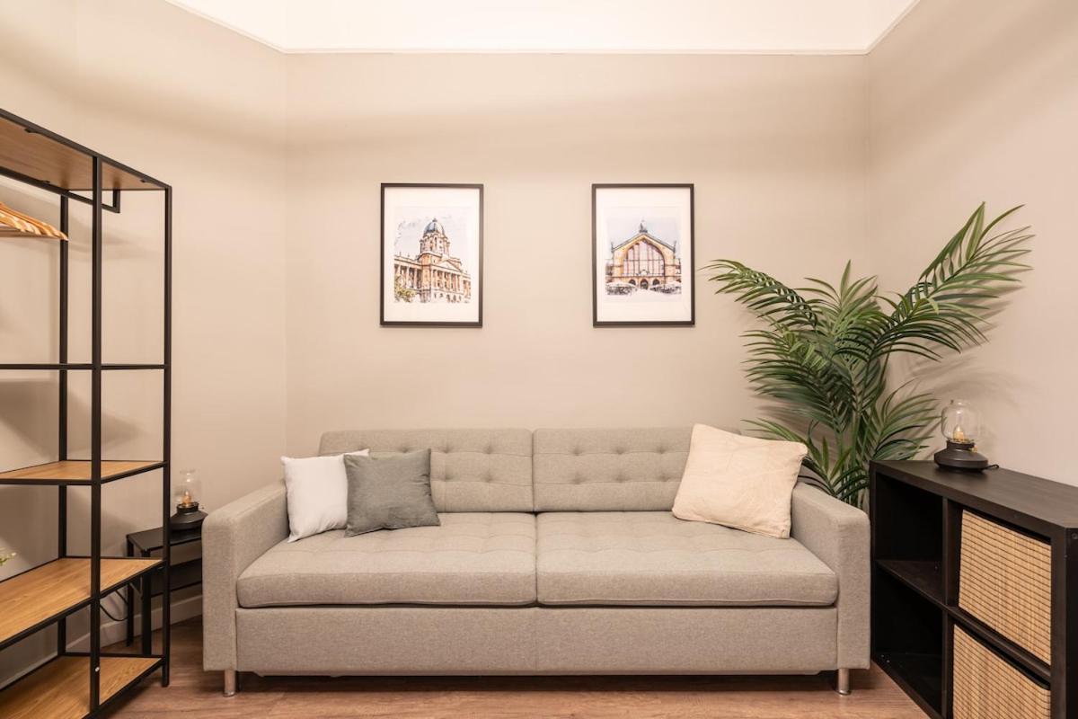 Premium 1 Bedroom On Maria St Apartment *