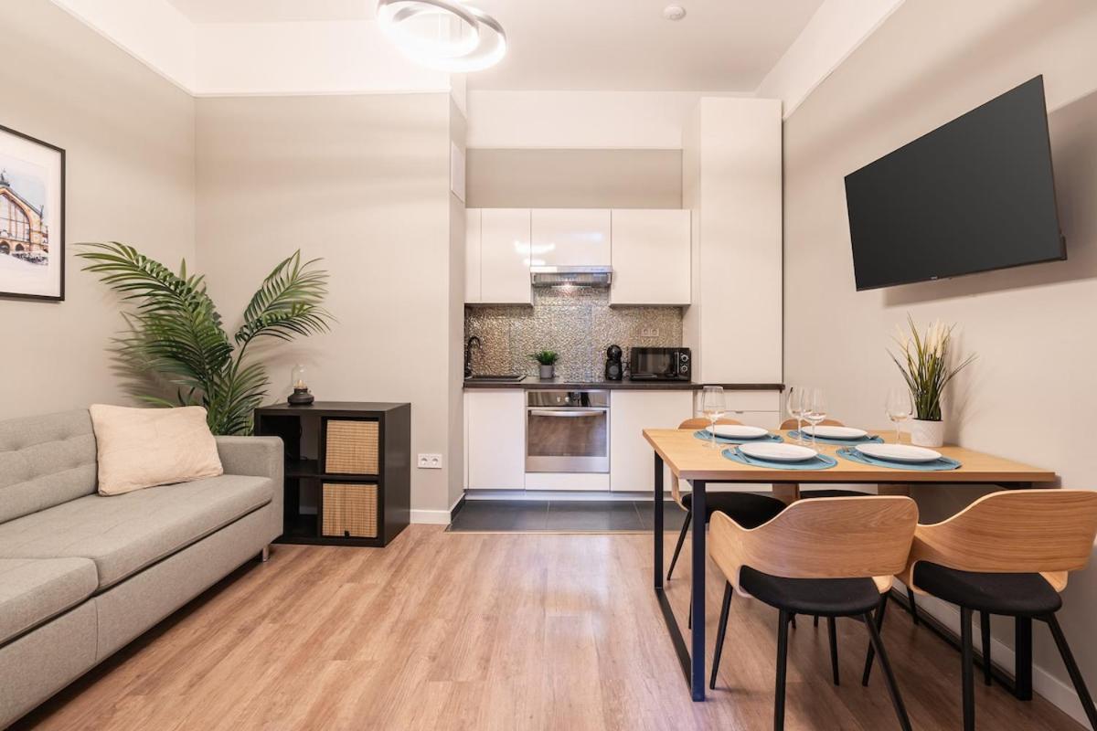 Premium 1 Bedroom On Maria St * Budapest